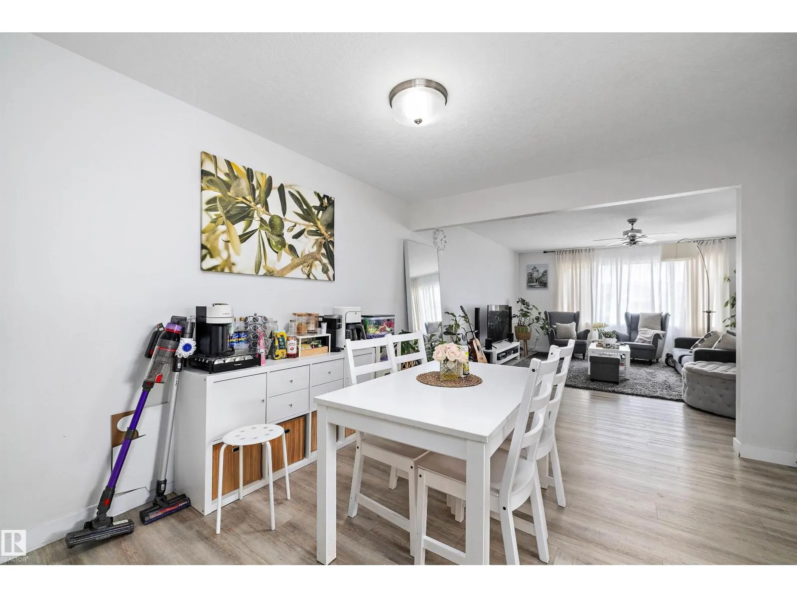 10229/10231 159 ST NW