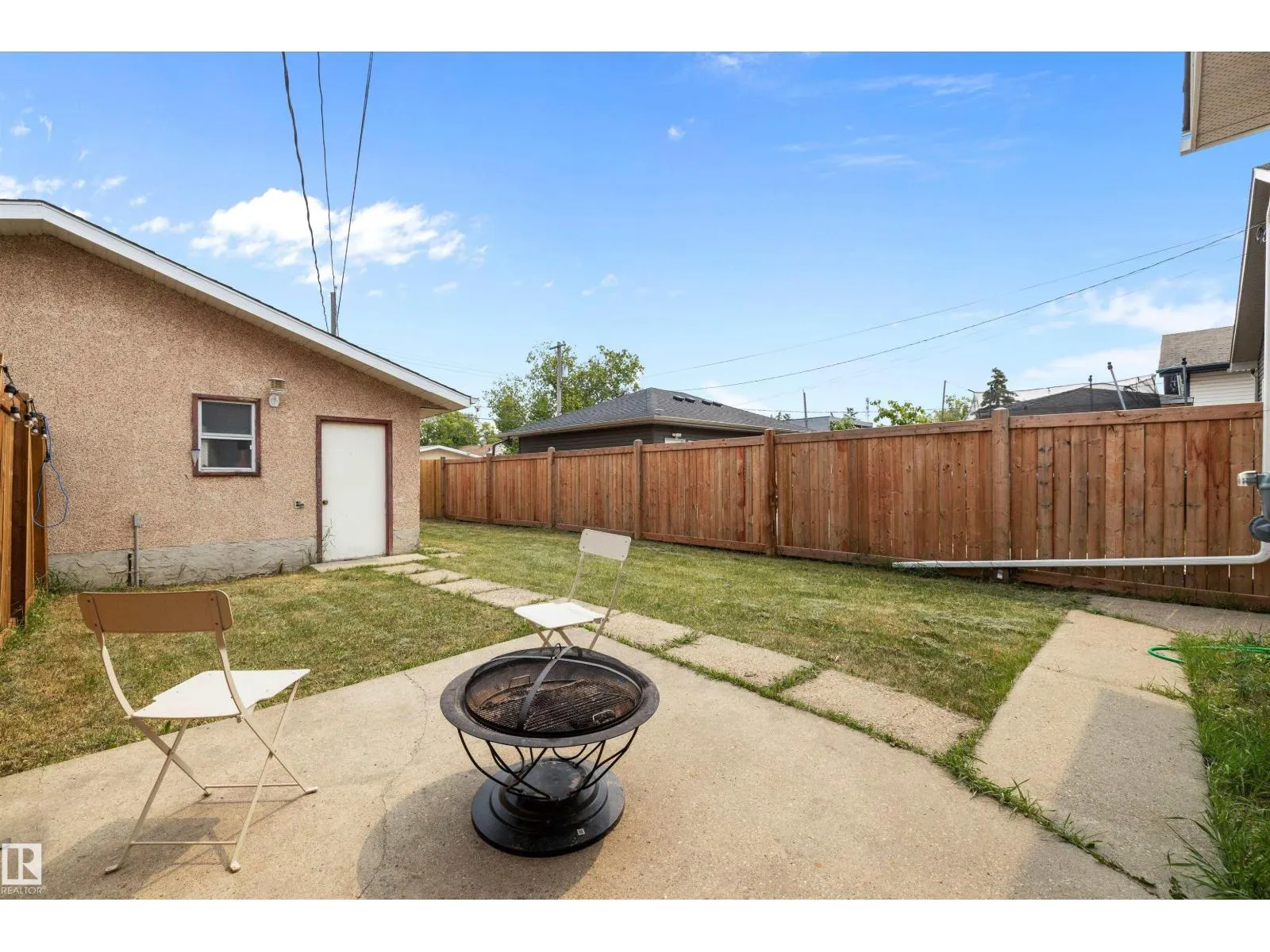 10229/10231 159 ST NW