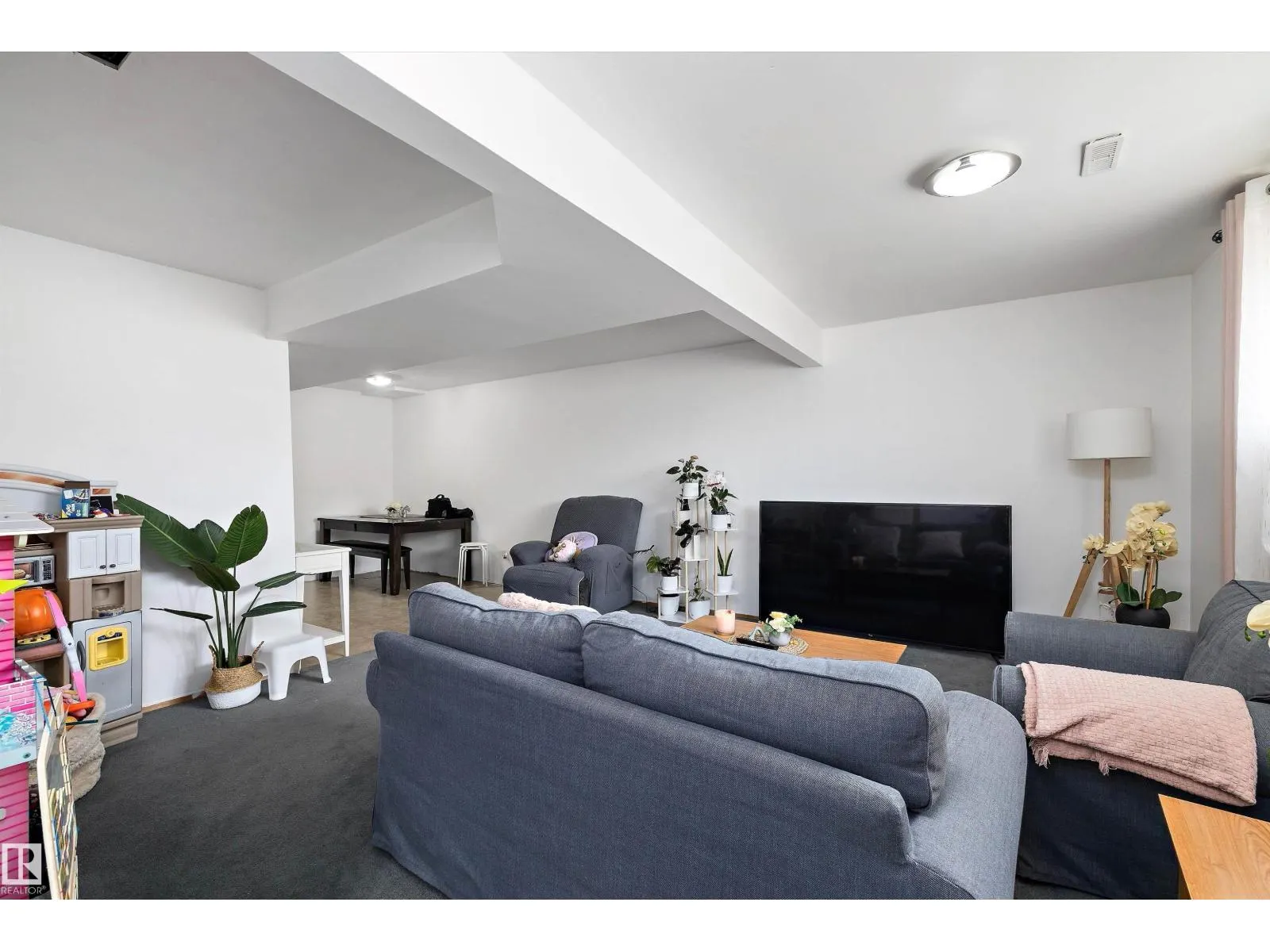 10229/10231 159 ST NW