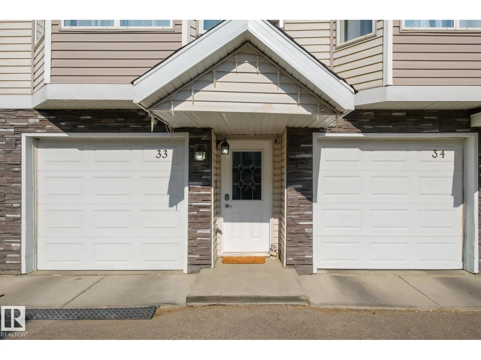 #33 13215 153 AV NW