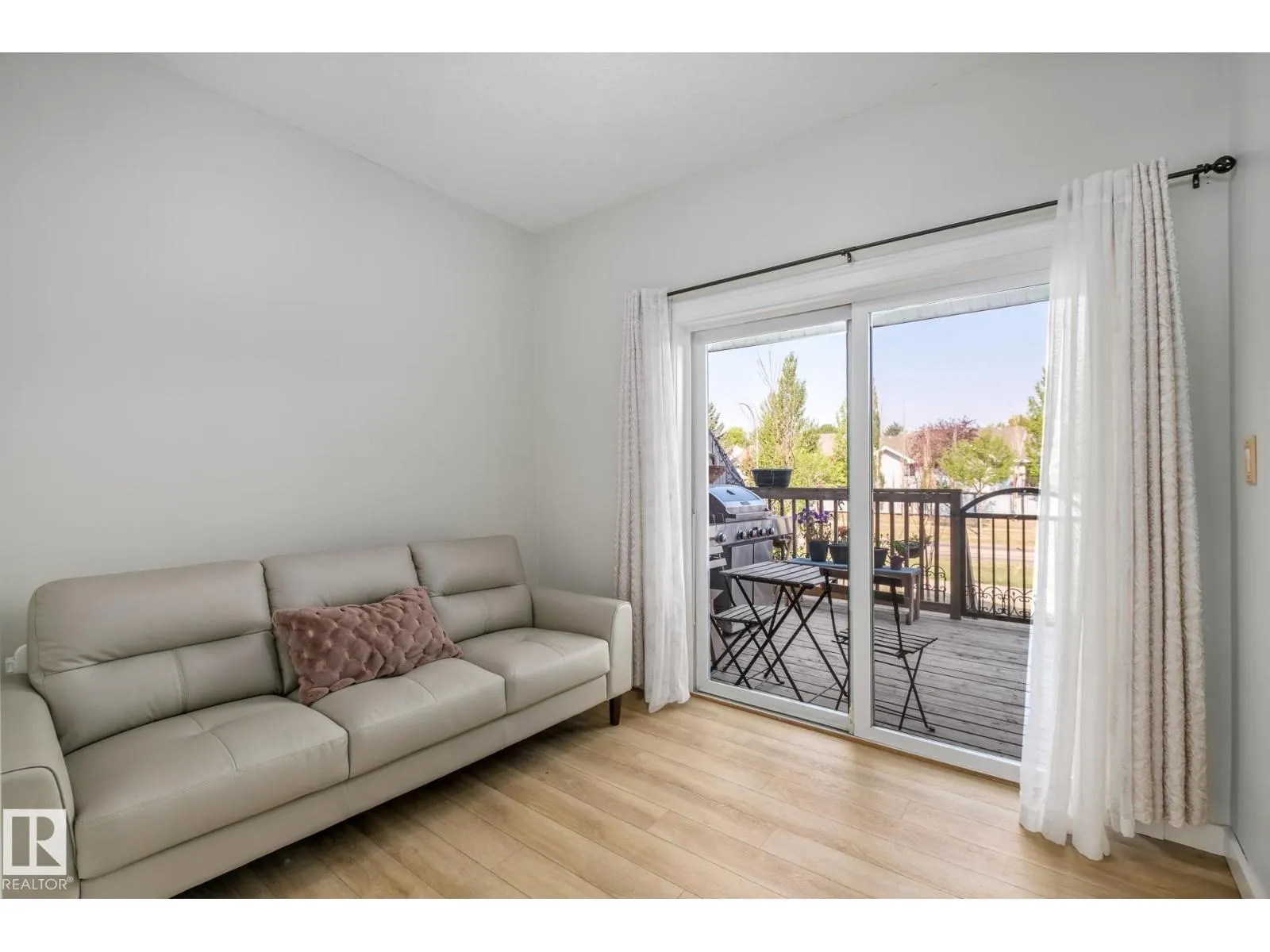 #33 13215 153 AV NW