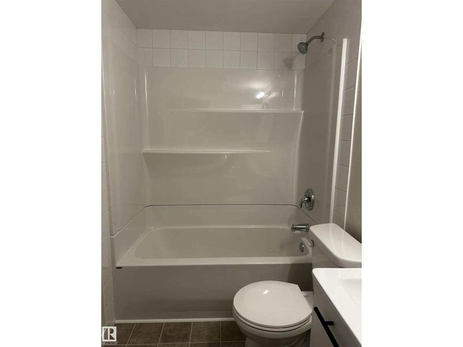 4717 47A AV