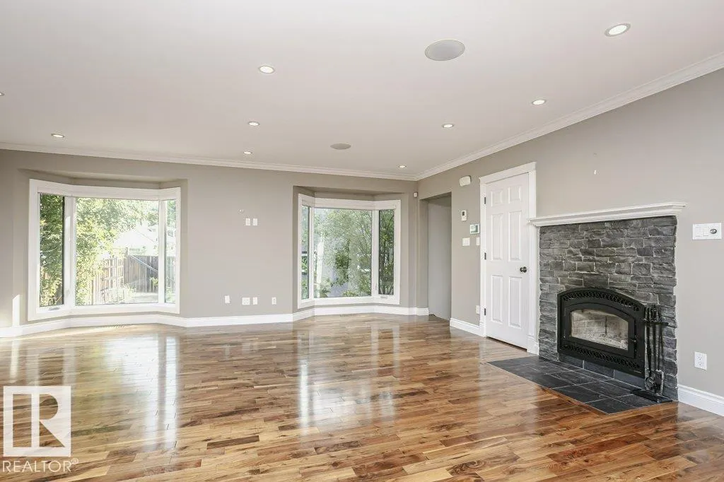 9119 117 ST NW