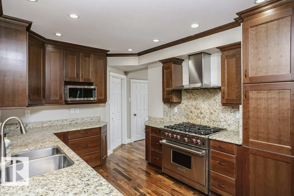9119 117 ST NW