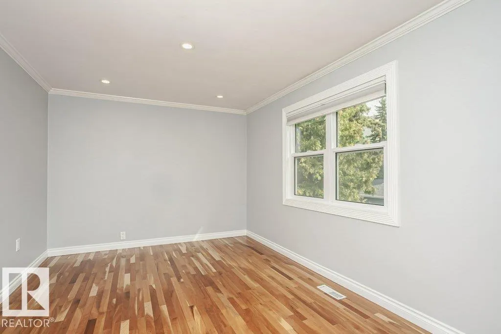 9119 117 ST NW