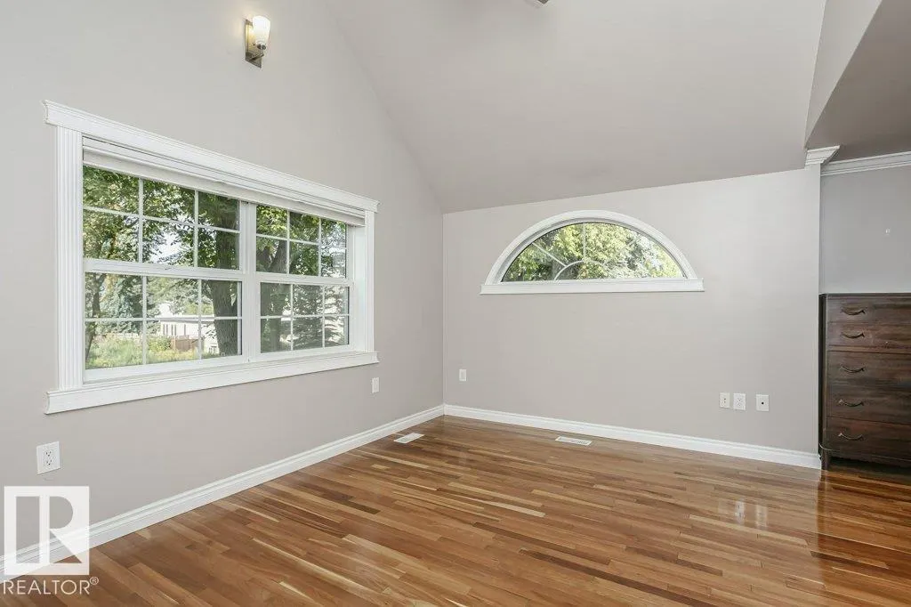 9119 117 ST NW