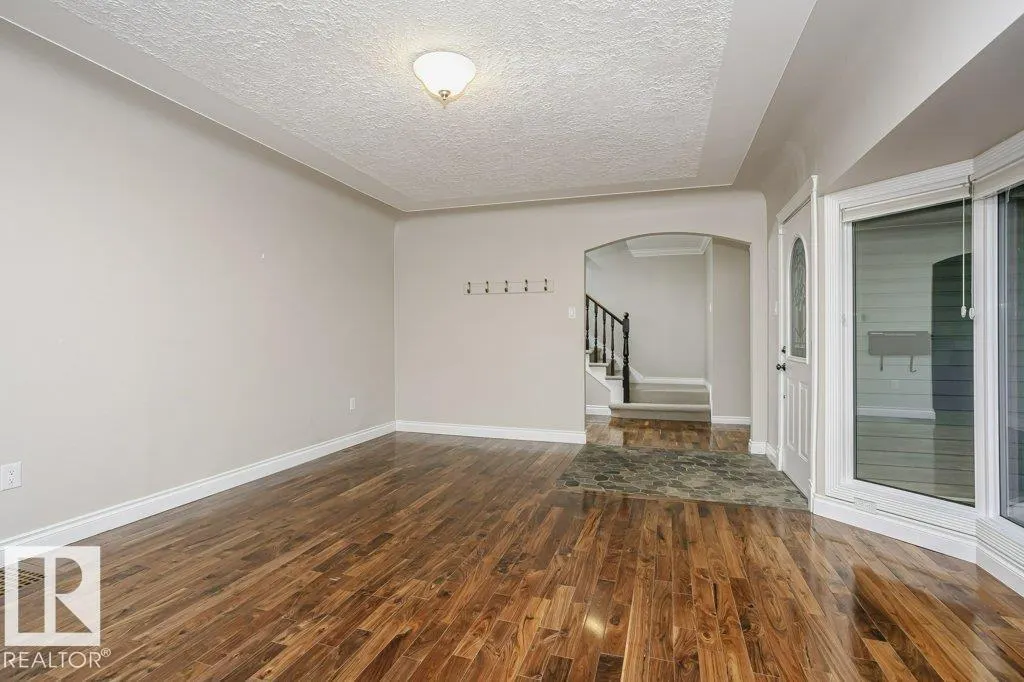 9119 117 ST NW