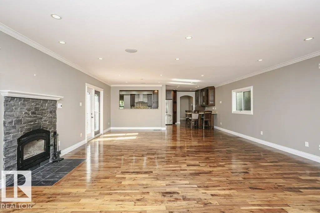 9119 117 ST NW
