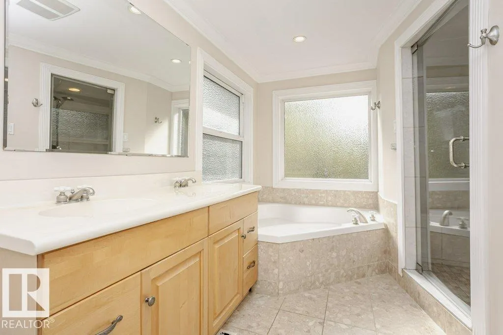 9119 117 ST NW