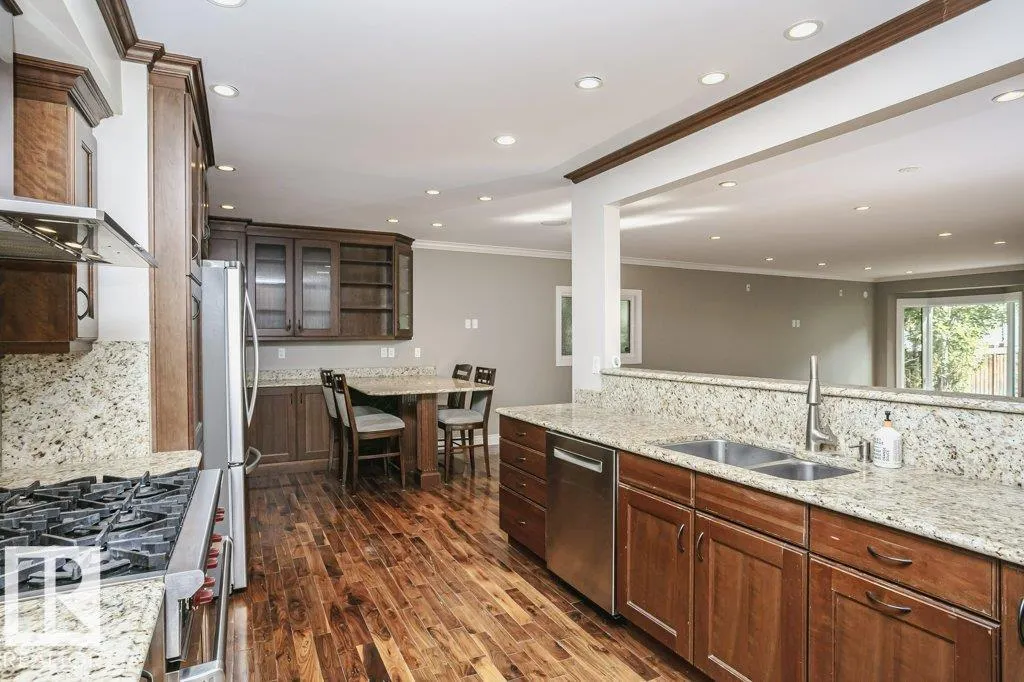 9119 117 ST NW