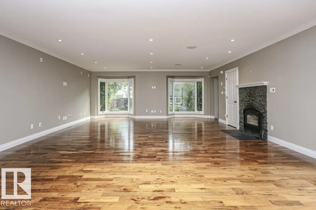 9119 117 ST NW