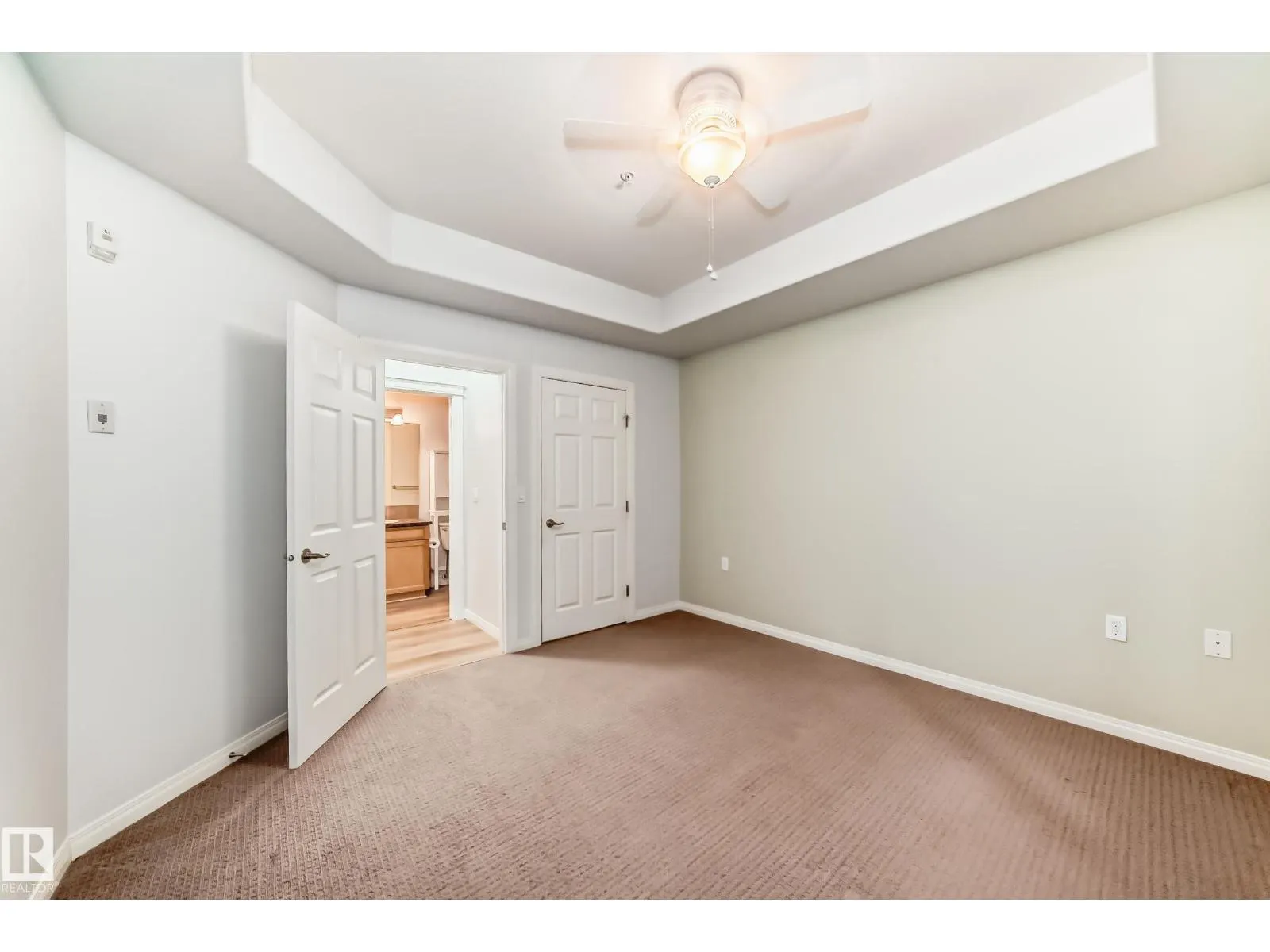 #220 612 111 ST SW