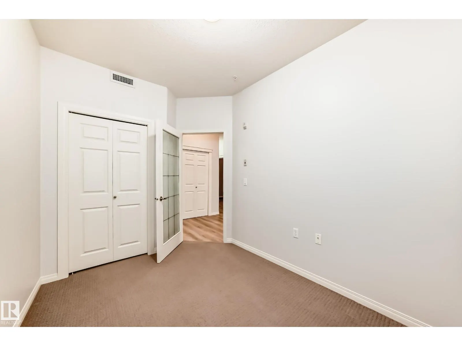 #220 612 111 ST SW