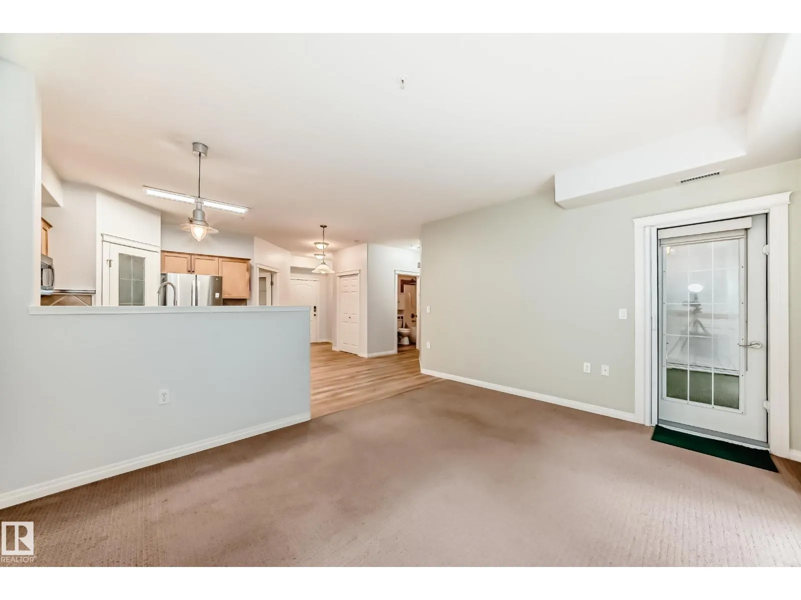 #220 612 111 ST SW