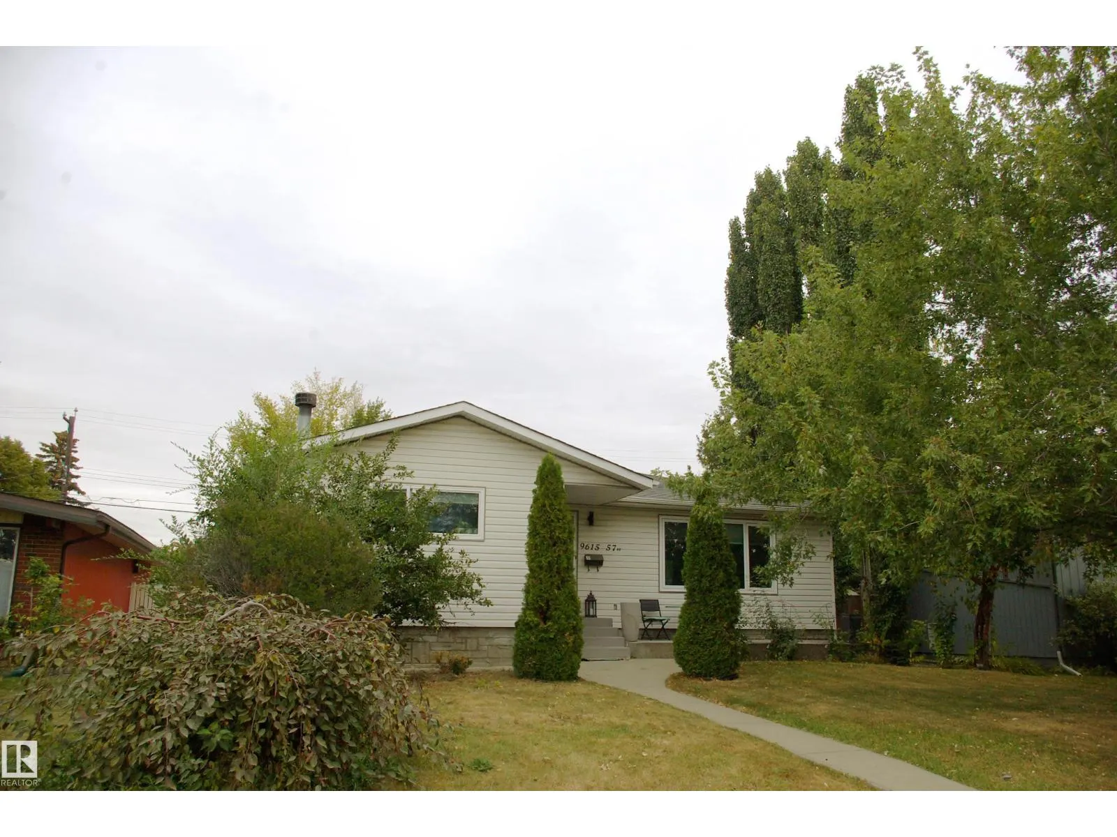 9615 57 ST NW