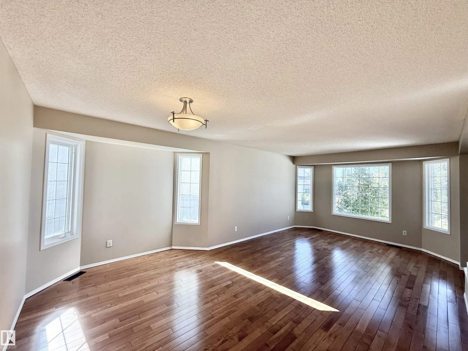 15419 132 ST NW