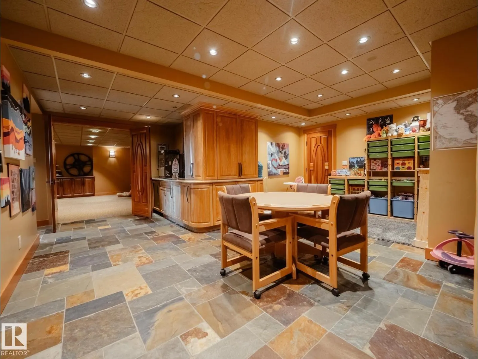 3 Eagle DR