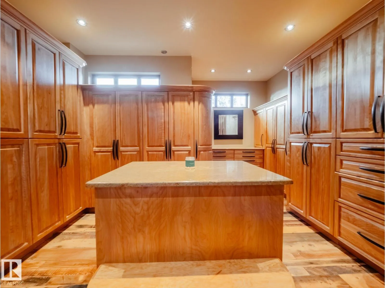 3 Eagle DR