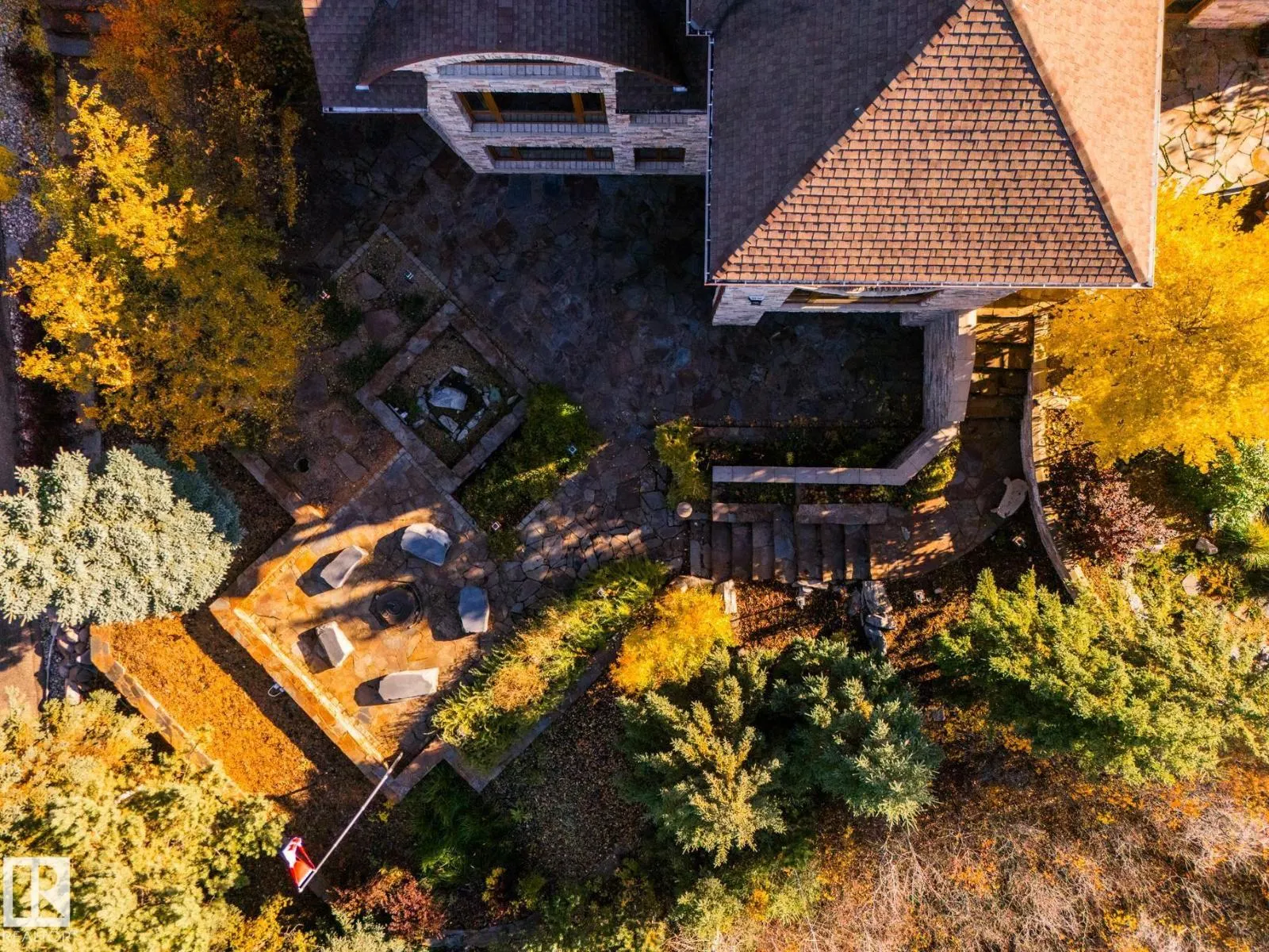 3 Eagle DR