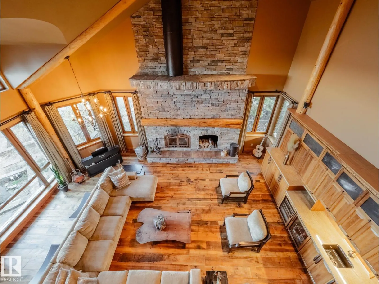 3 Eagle DR