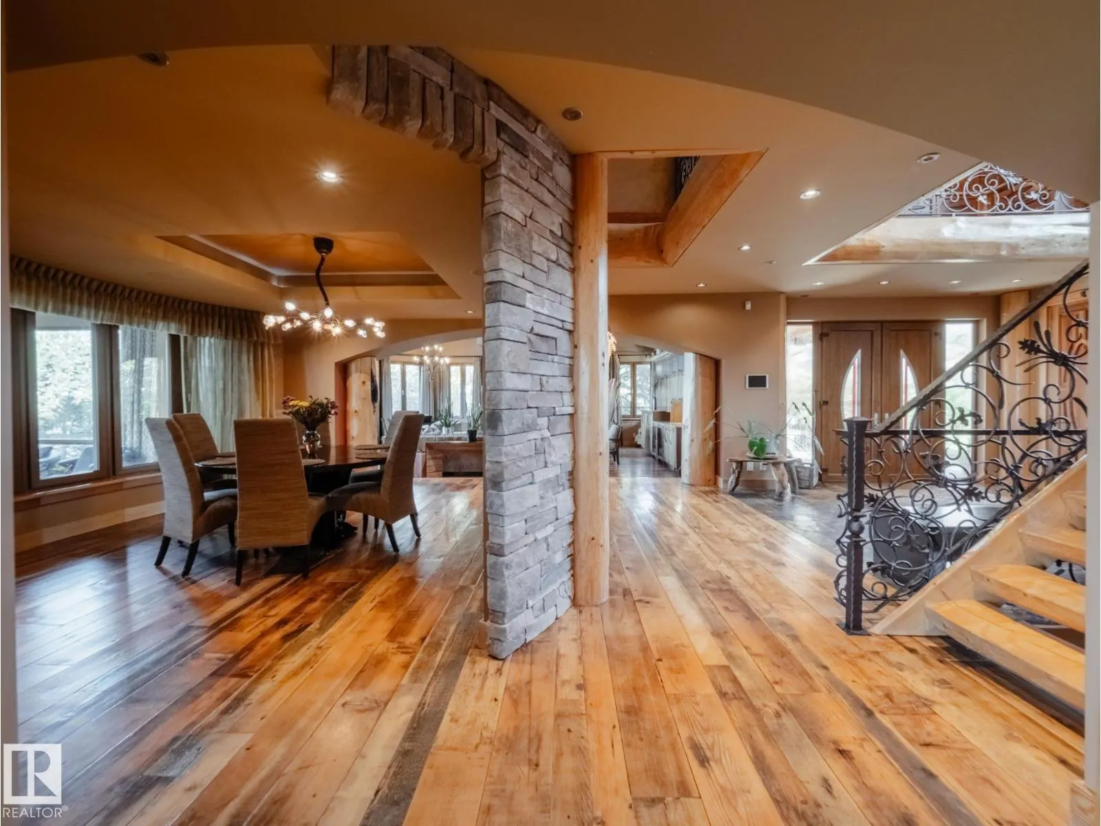 3 Eagle DR