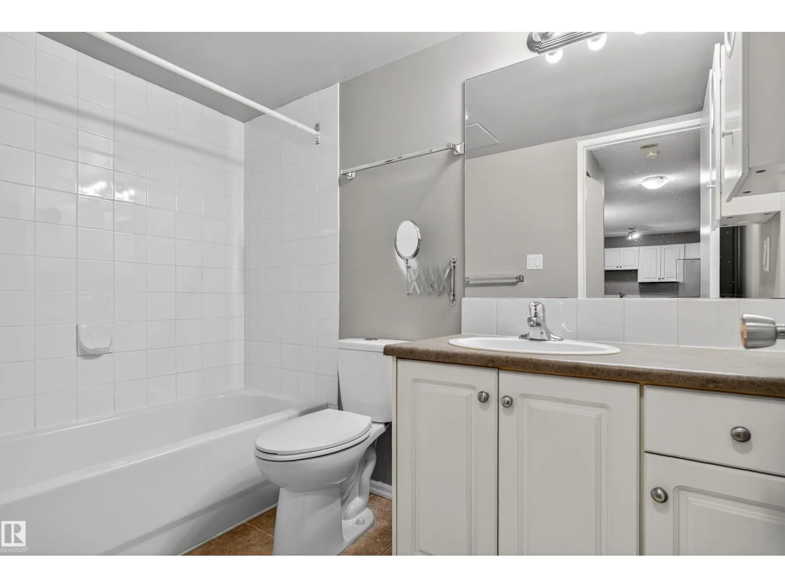 #23 10208 113 ST NW