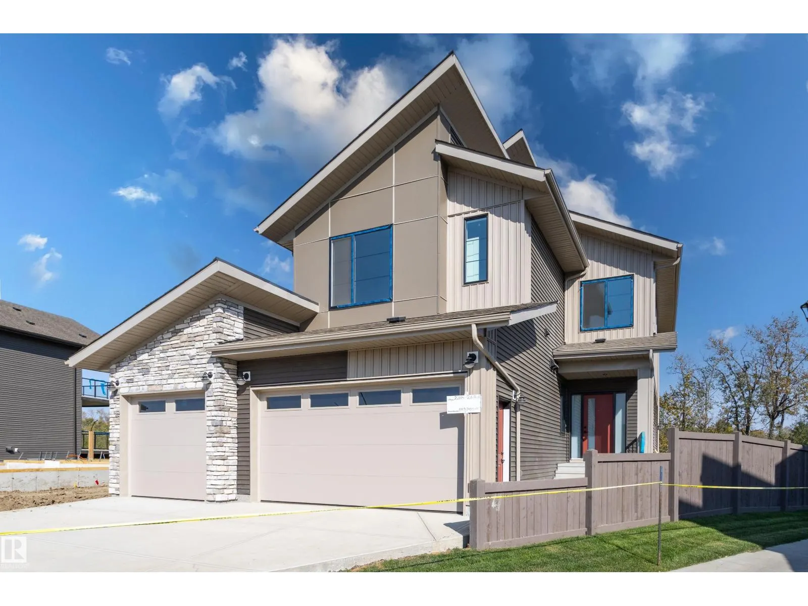 21104 26 AV NW