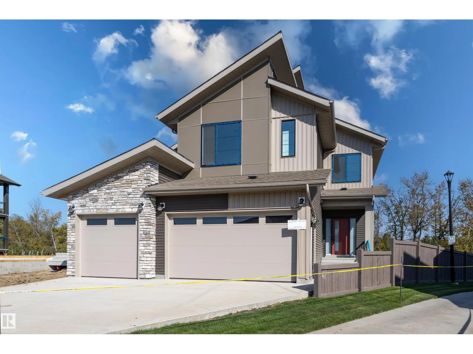 21104 26 AV NW