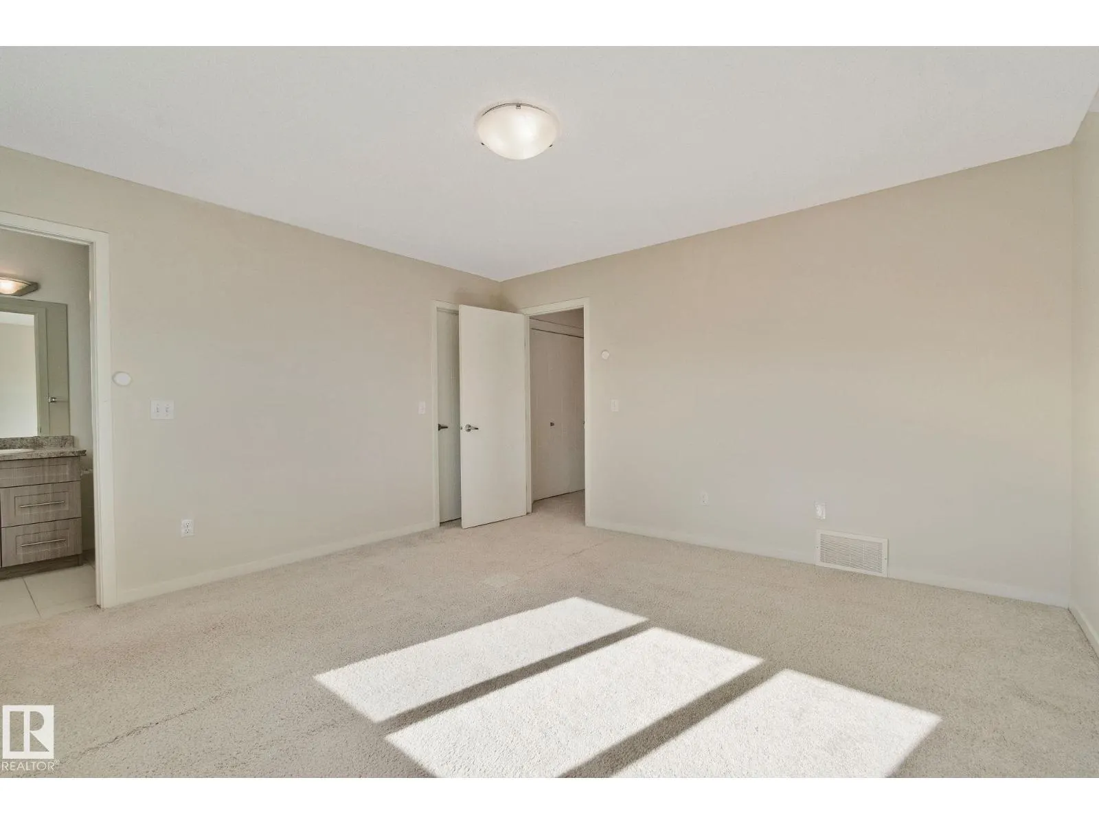 17629 7A AV SW