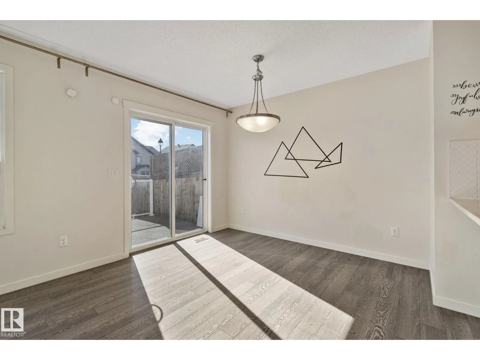 17629 7A AV SW
