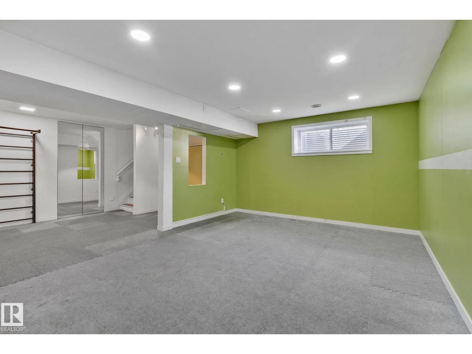 17629 7A AV SW