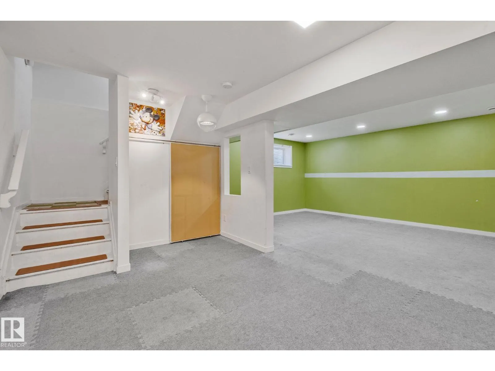 17629 7A AV SW
