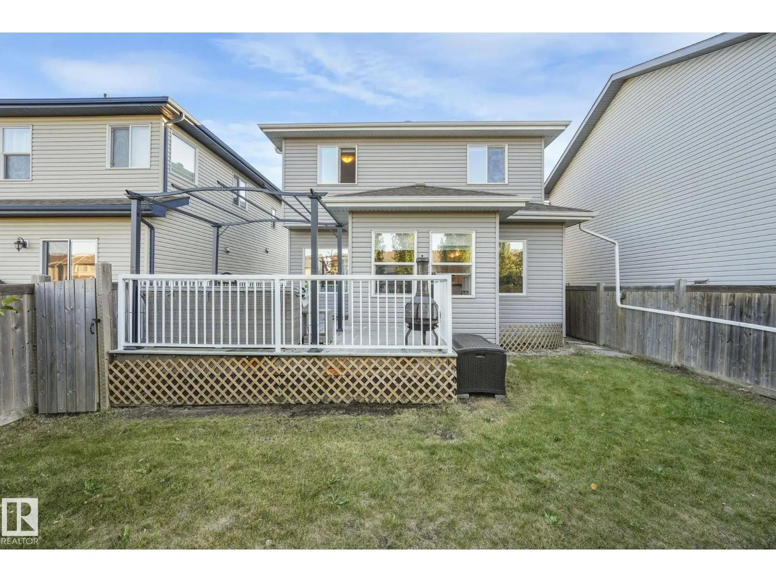 209 SILVERSTONE CR