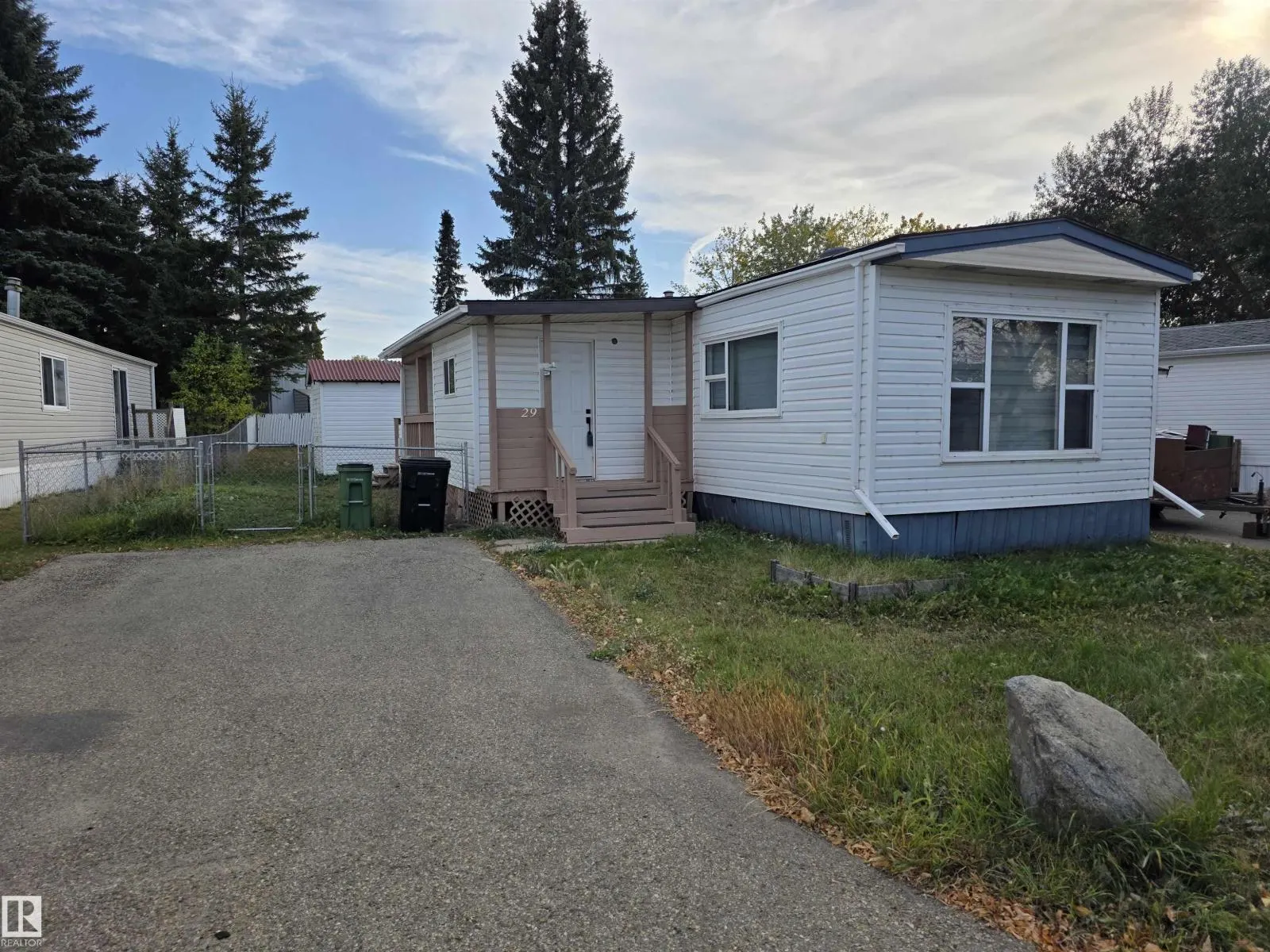 29 Ridgeway DR NW