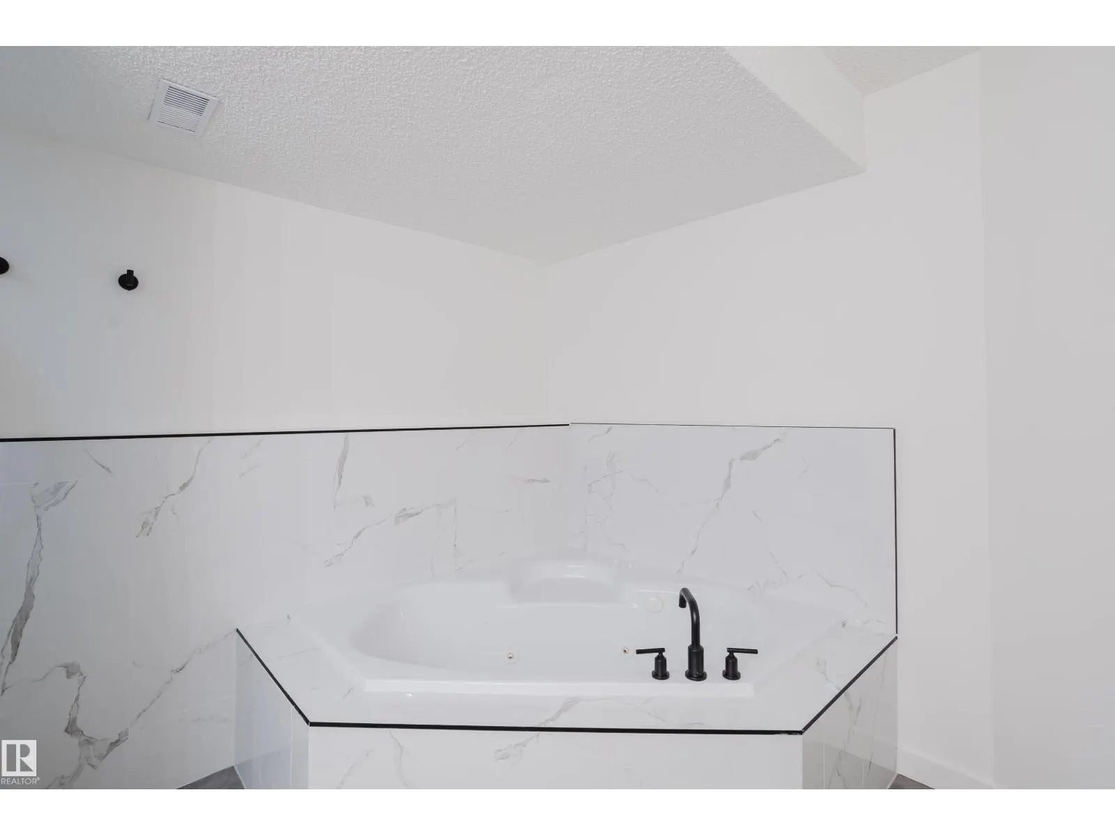 15504 133 ST NW