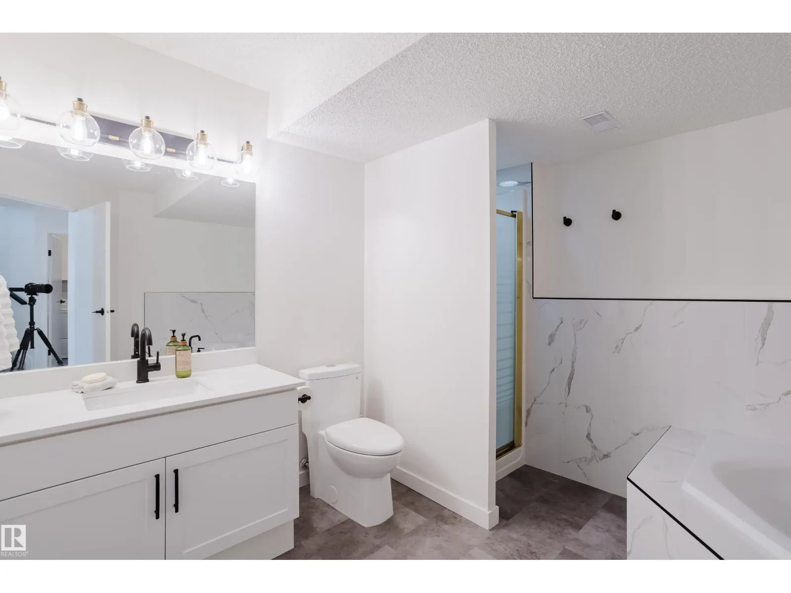 15504 133 ST NW