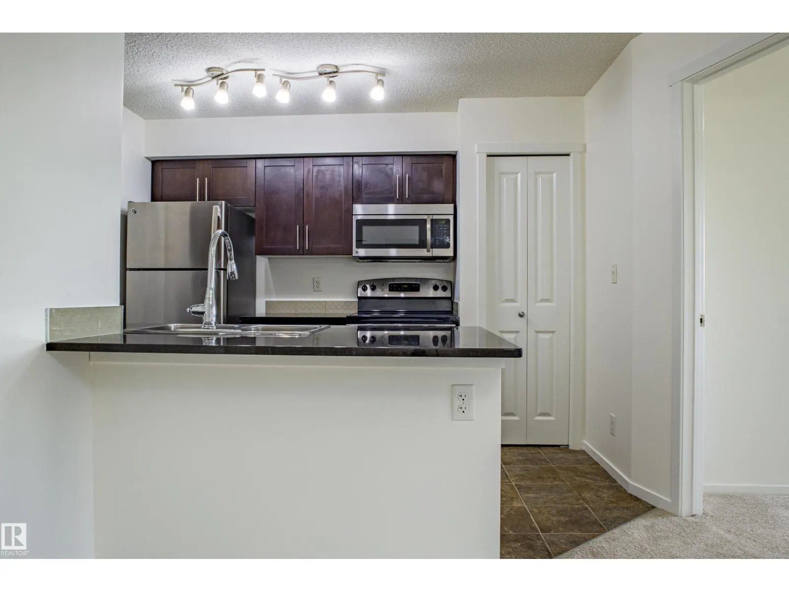#316 5804 MULLEN PL NW
