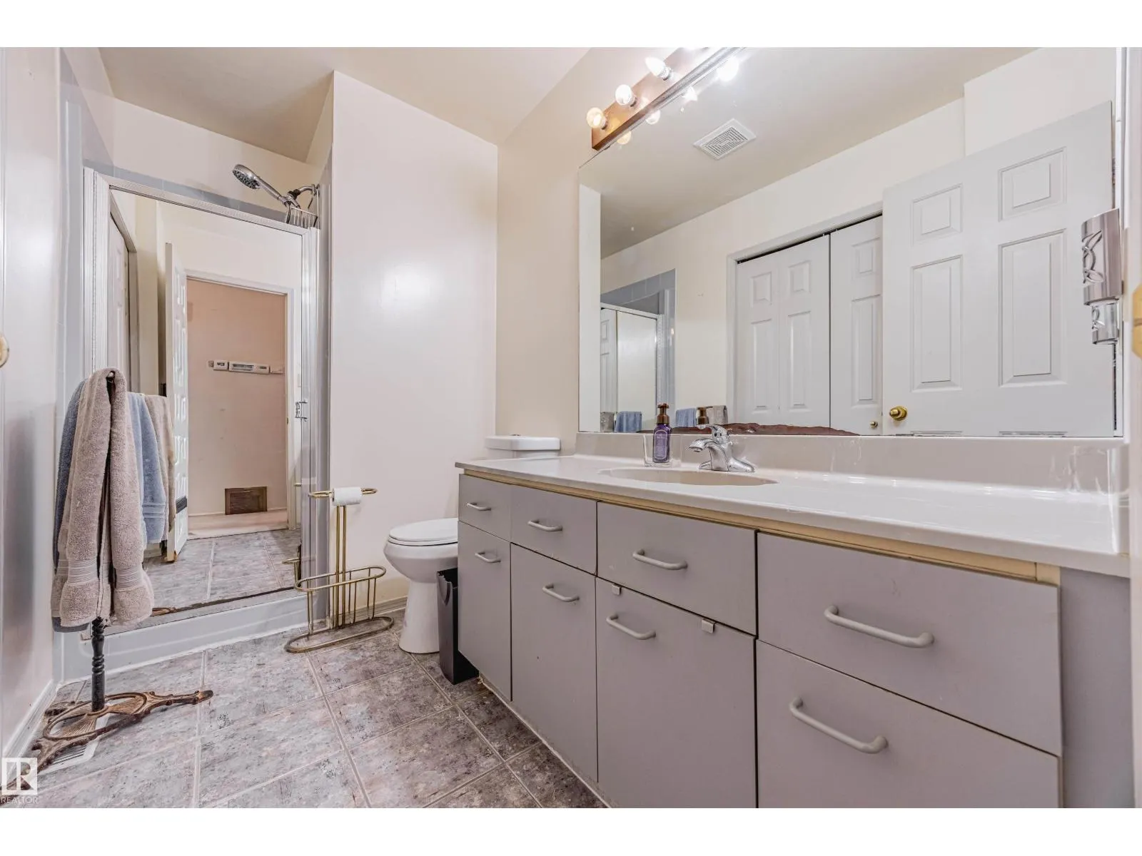 3503 34A AV NW