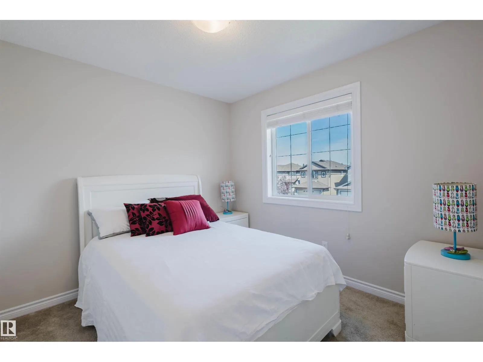 656 171 ST SW