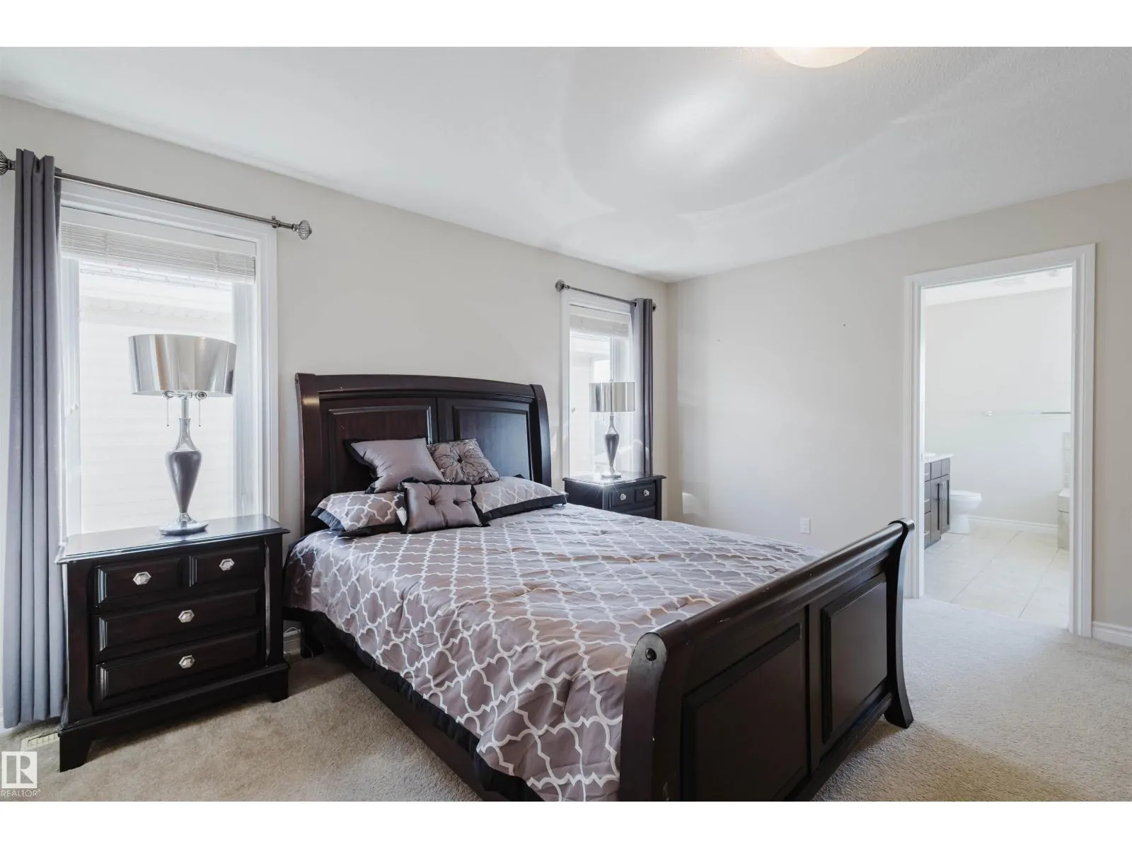 656 171 ST SW