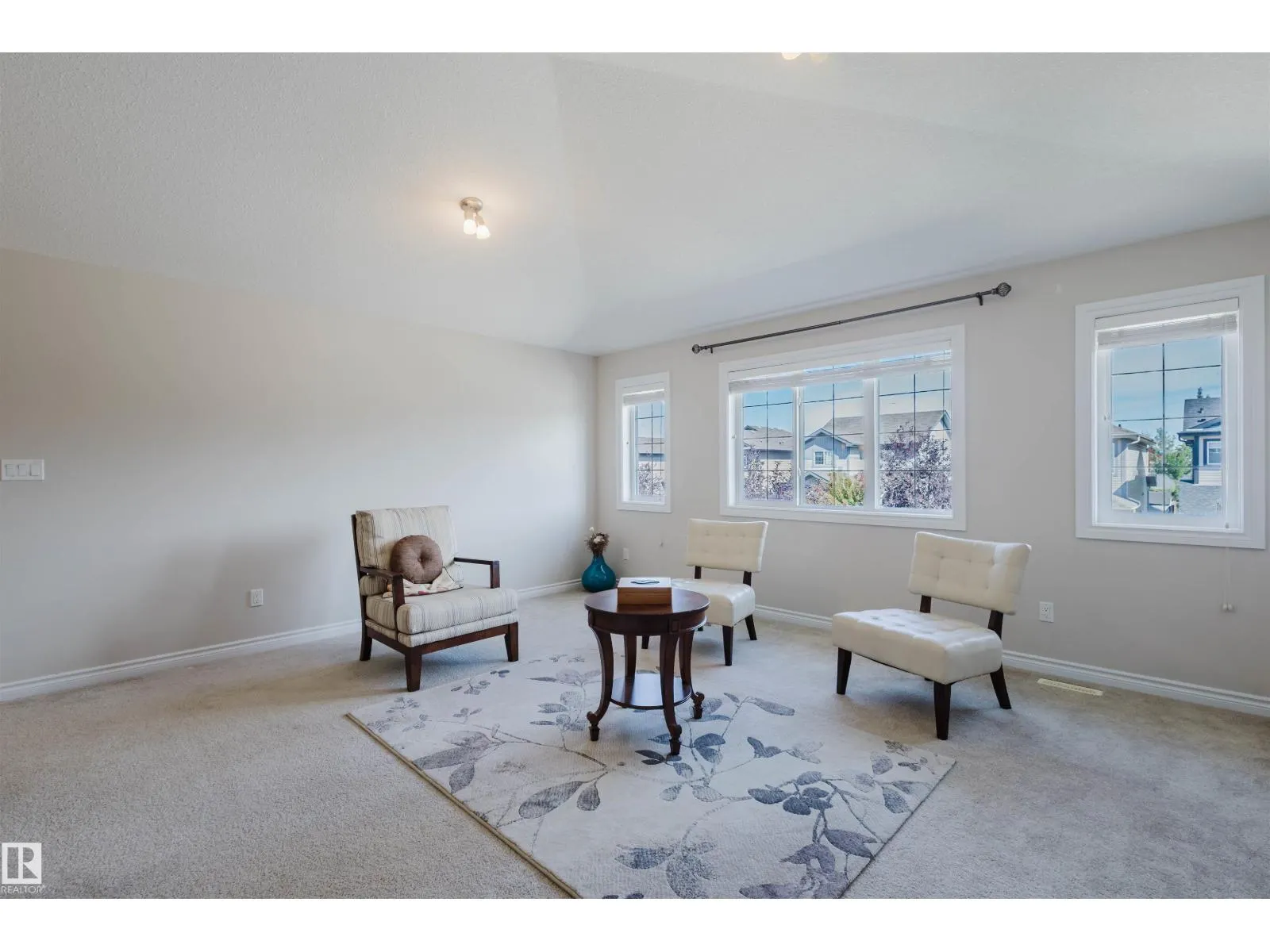 656 171 ST SW