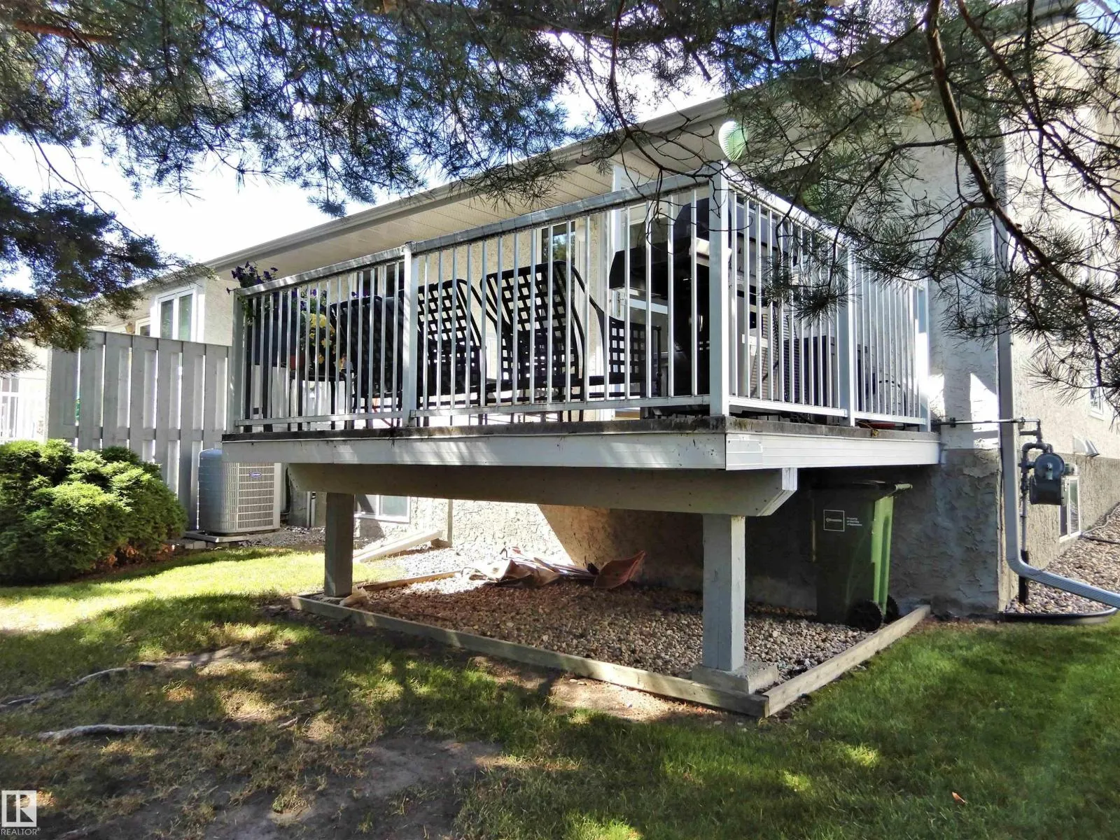 6530 158 AV NW