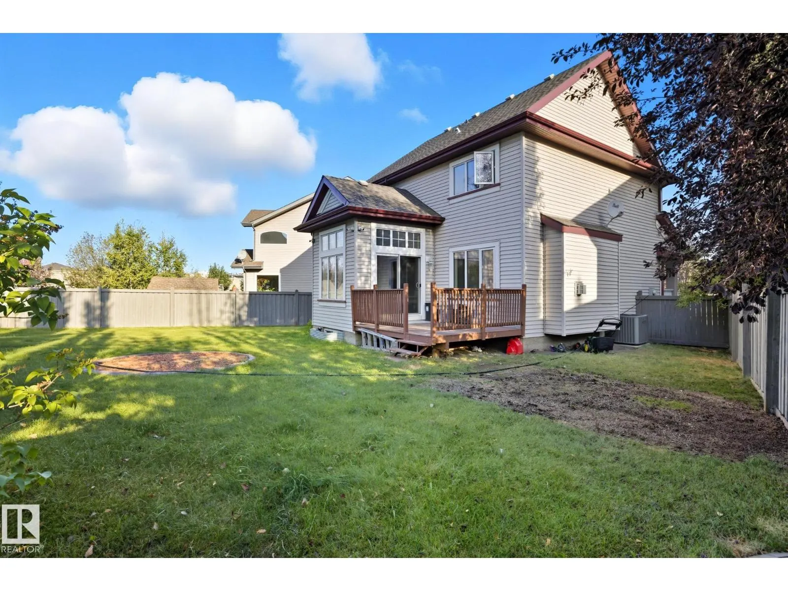 548 ADAMS WY SW