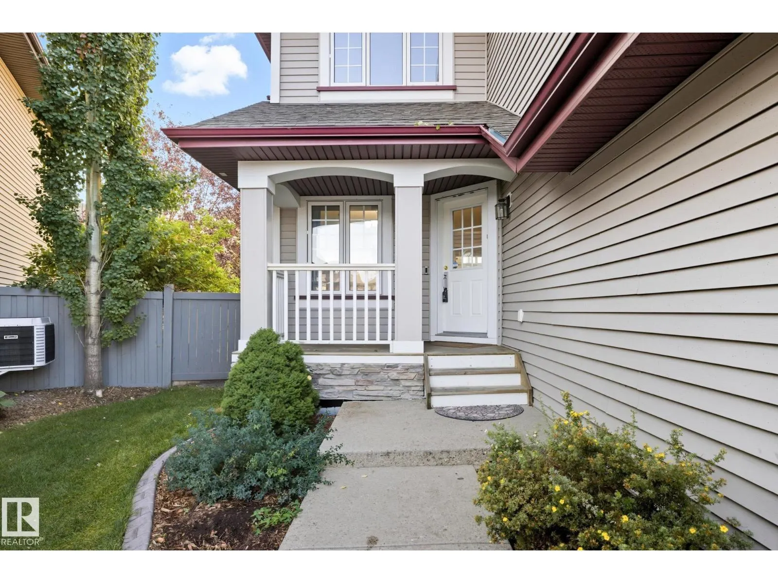 548 ADAMS WY SW