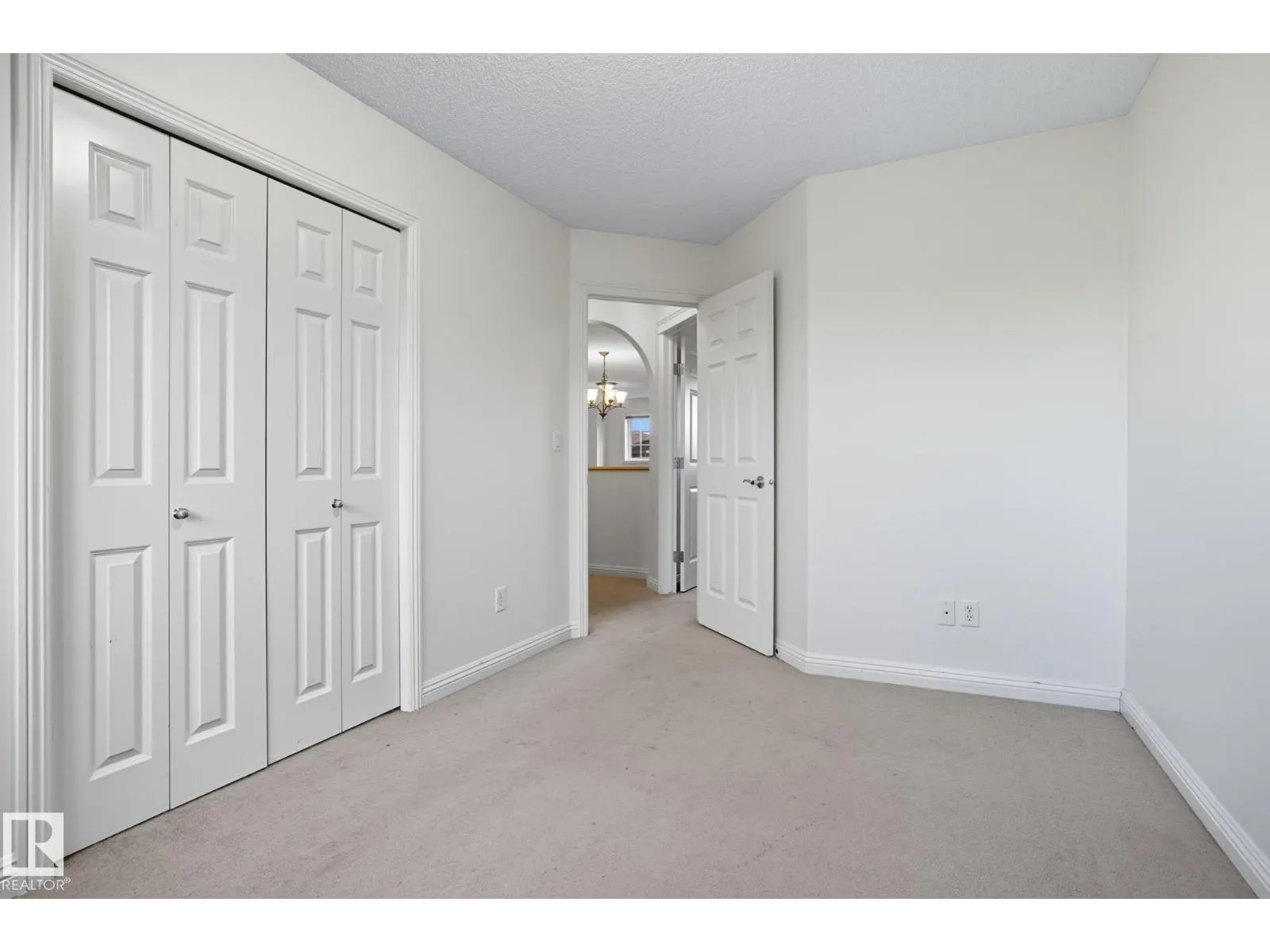 548 ADAMS WY SW