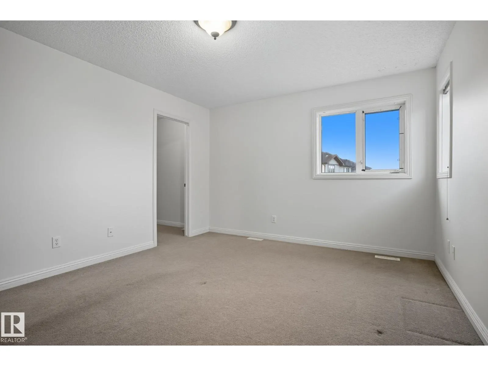 548 ADAMS WY SW