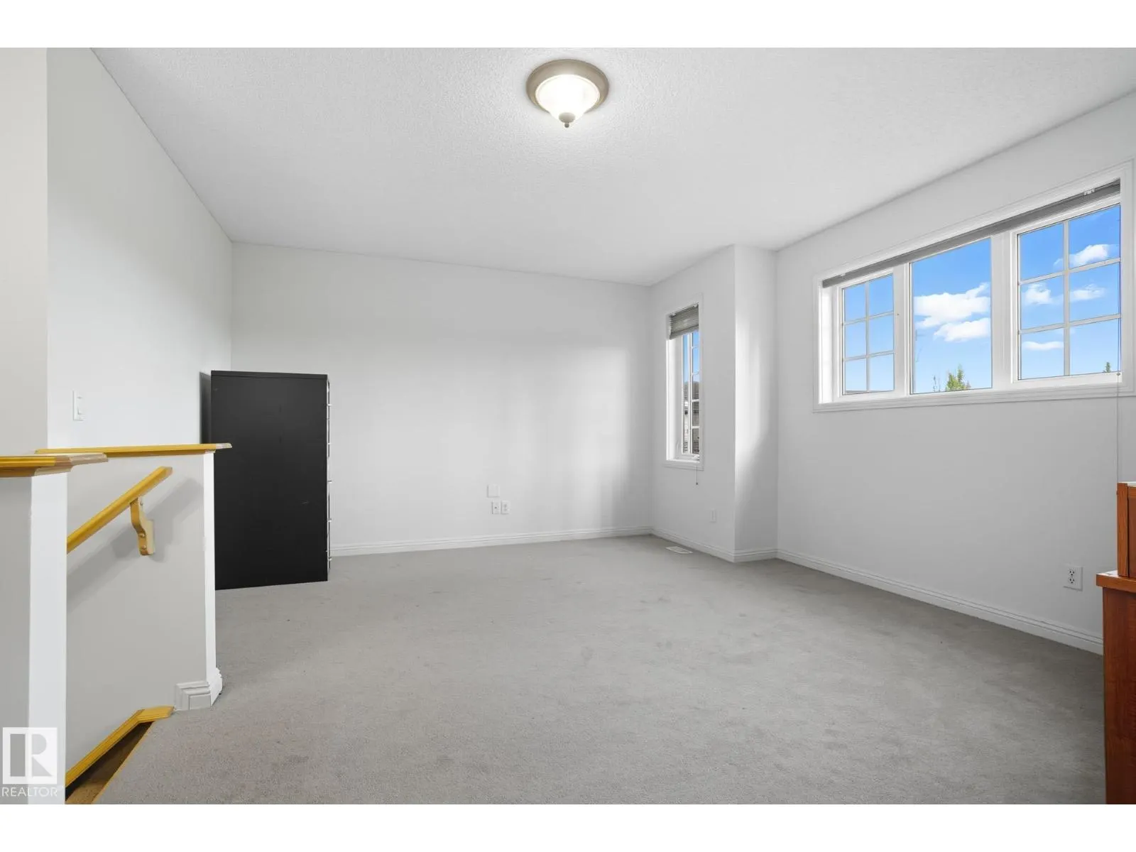 548 ADAMS WY SW