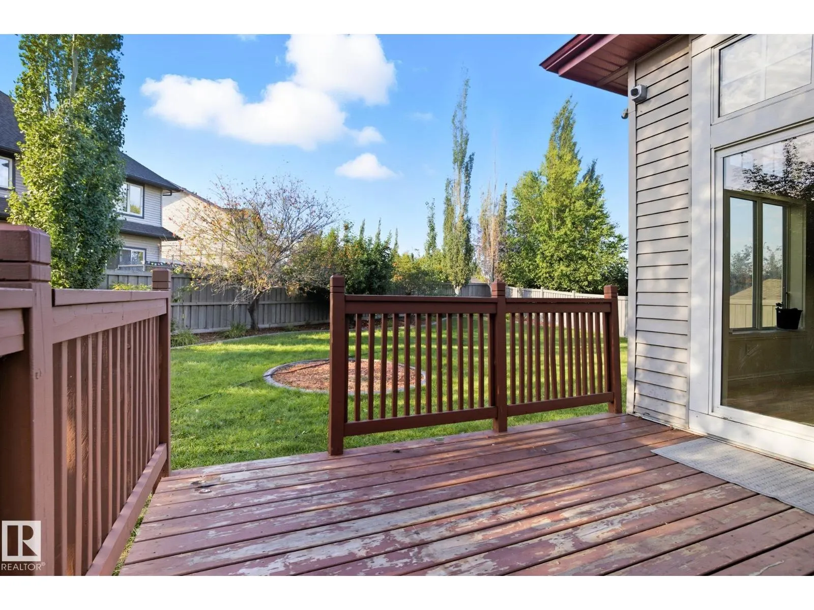 548 ADAMS WY SW