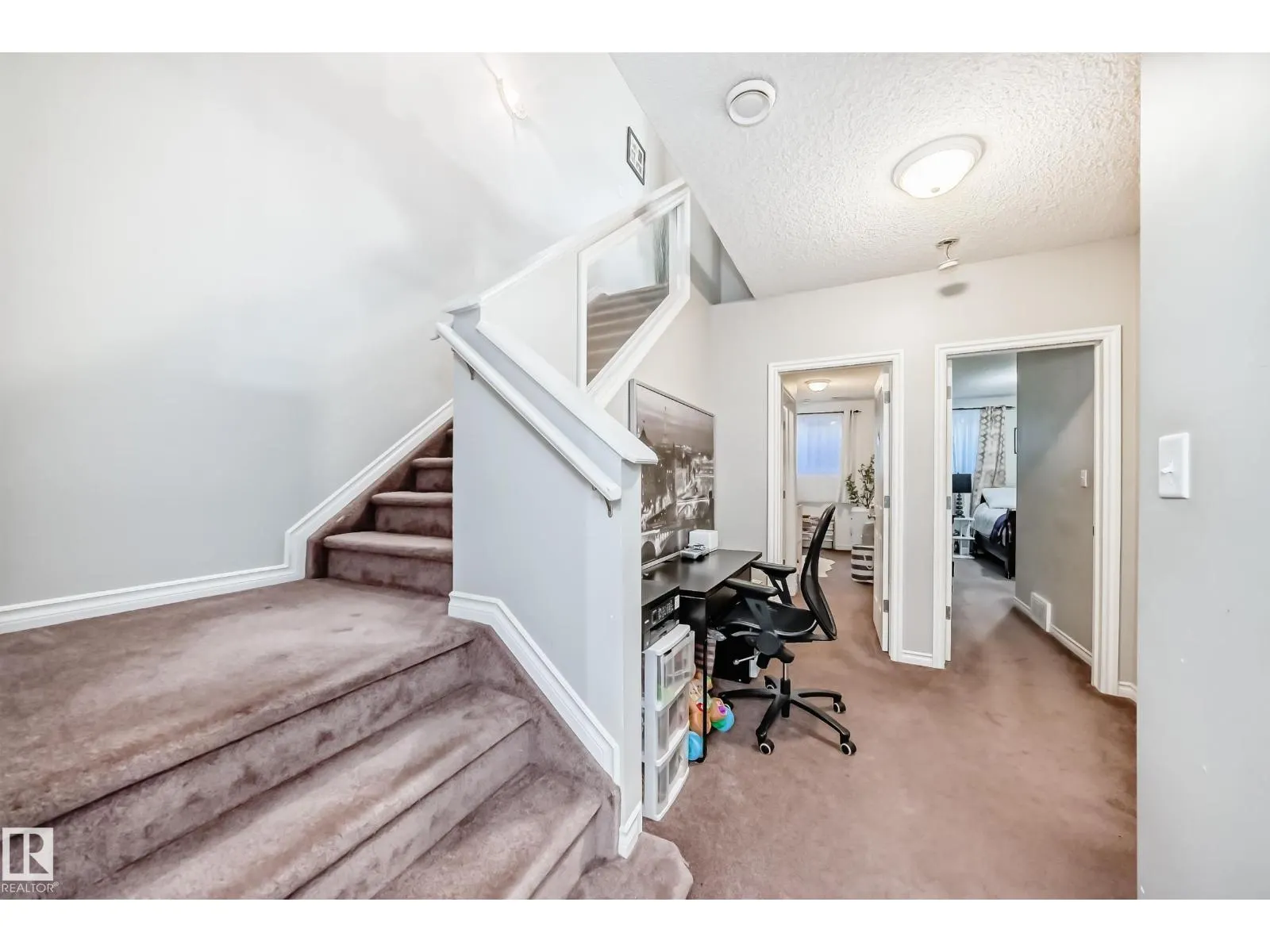 #115 3010 33 AV NW NW