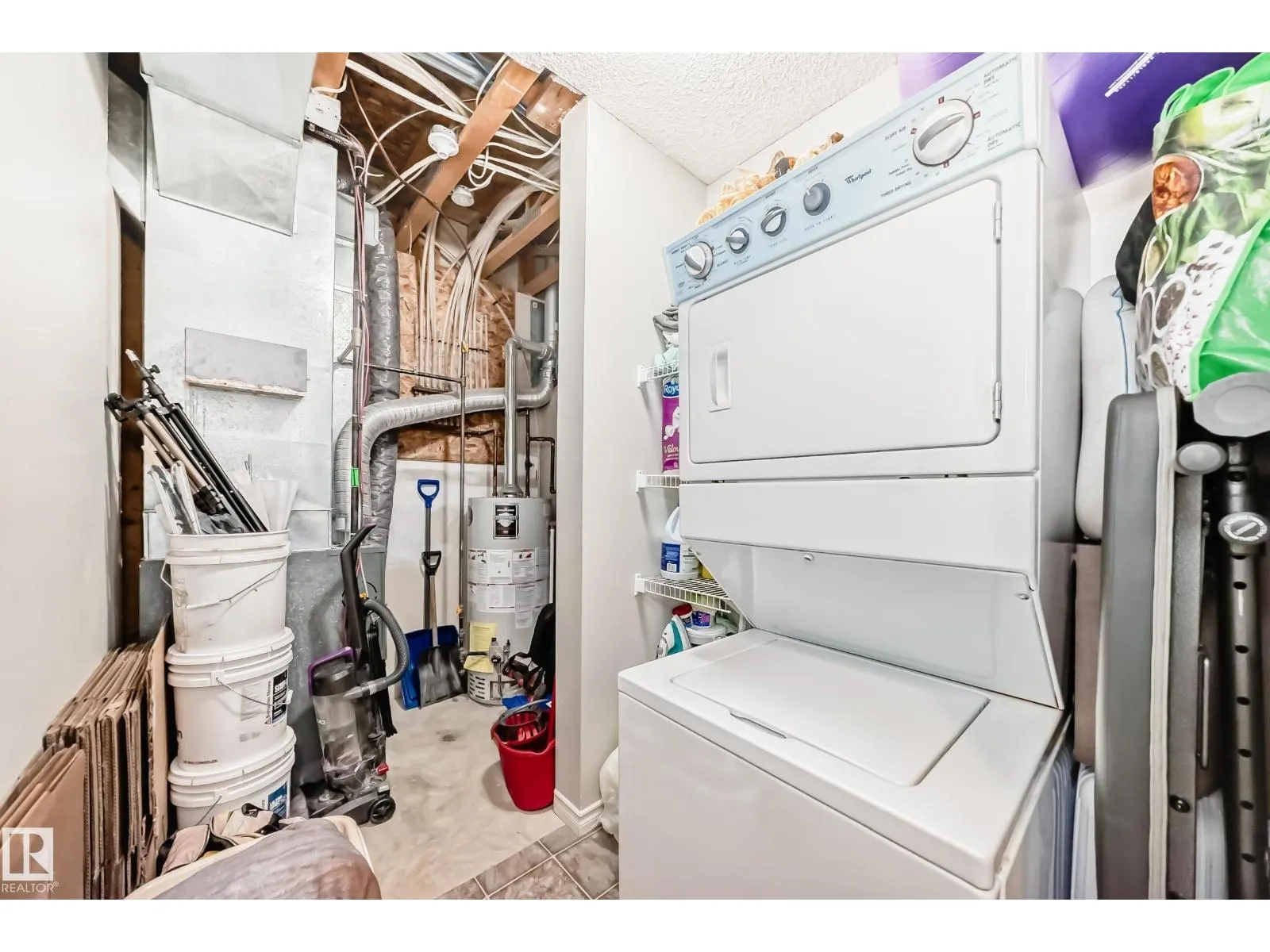 #115 3010 33 AV NW NW